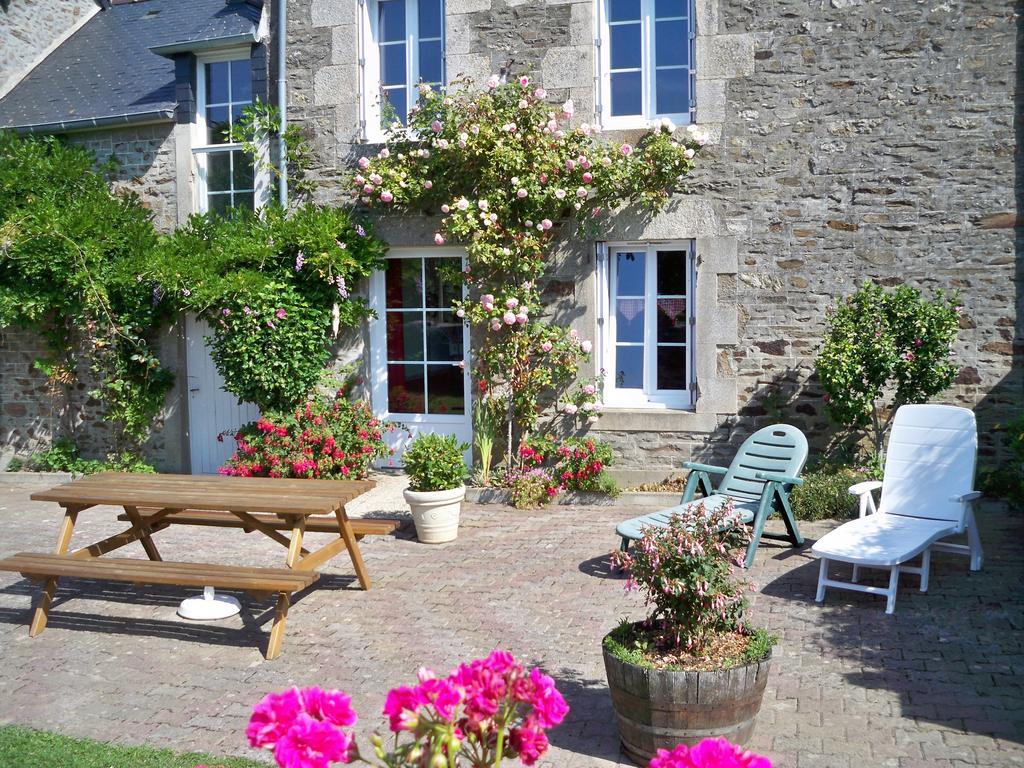 Gite De La Caminais Pleurtuit Oda fotoğraf