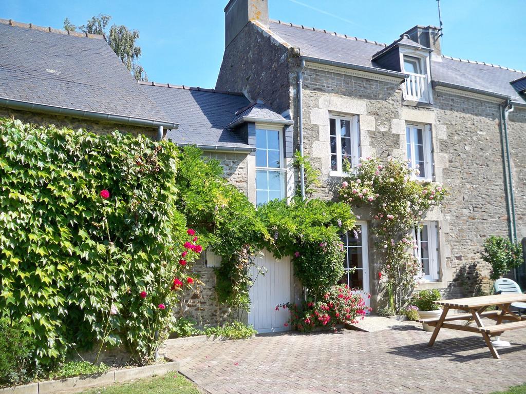Gite De La Caminais Pleurtuit Oda fotoğraf
